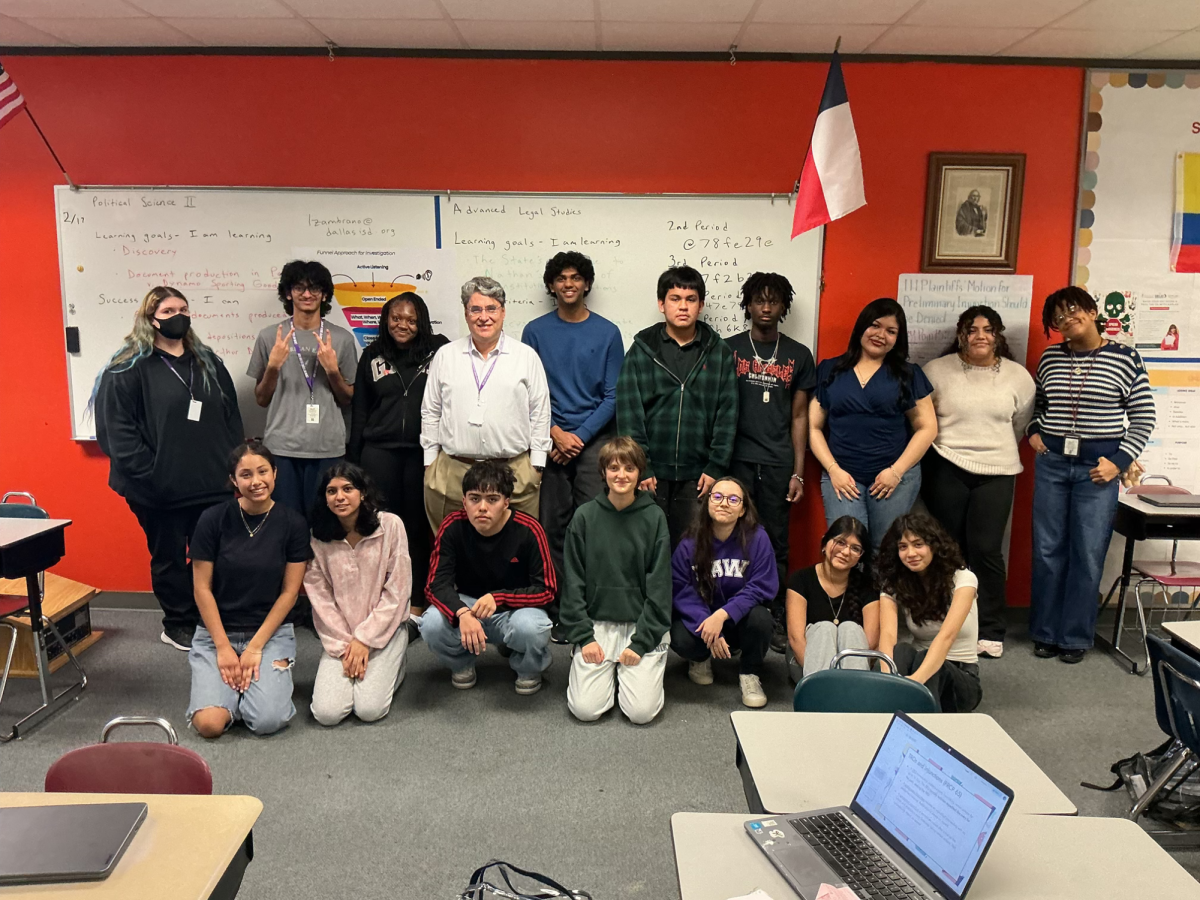 Students in Mr. Zambrano's Political Science II class