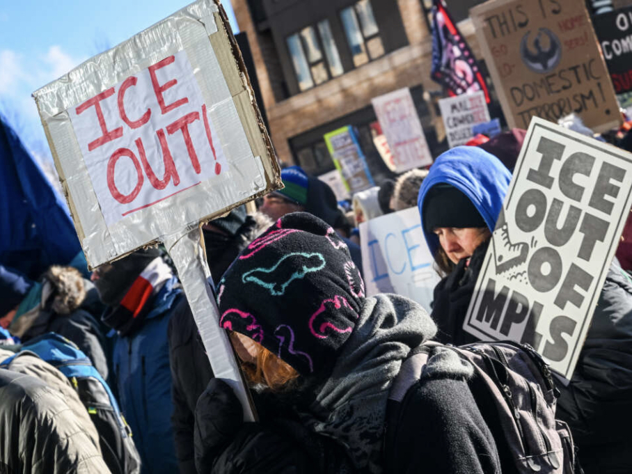 Minneapolis Health Care Workers Are Organizing to Defend Their Patients From ICE | Truthout