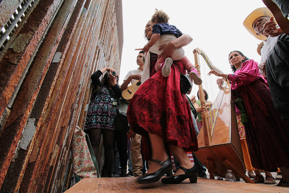 Mexico, Music, & Memory in Border States: The Longlasting Effects of Cultural Familiarity